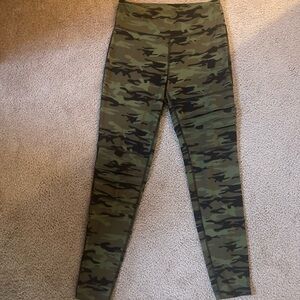 Cloud Chaser Green and Black Leggings